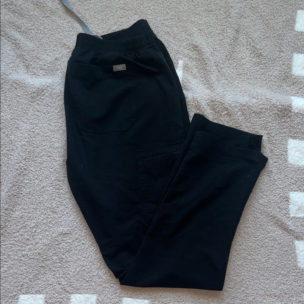 Figs Black Mid Rise Straight Leg Scrub Pant